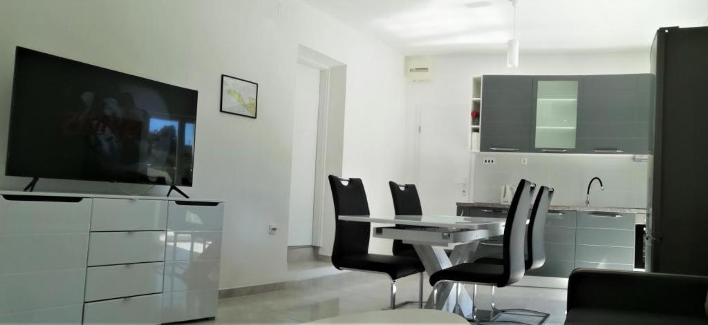 Apartment Zalo Donje Selo na Šolti Екстериор снимка