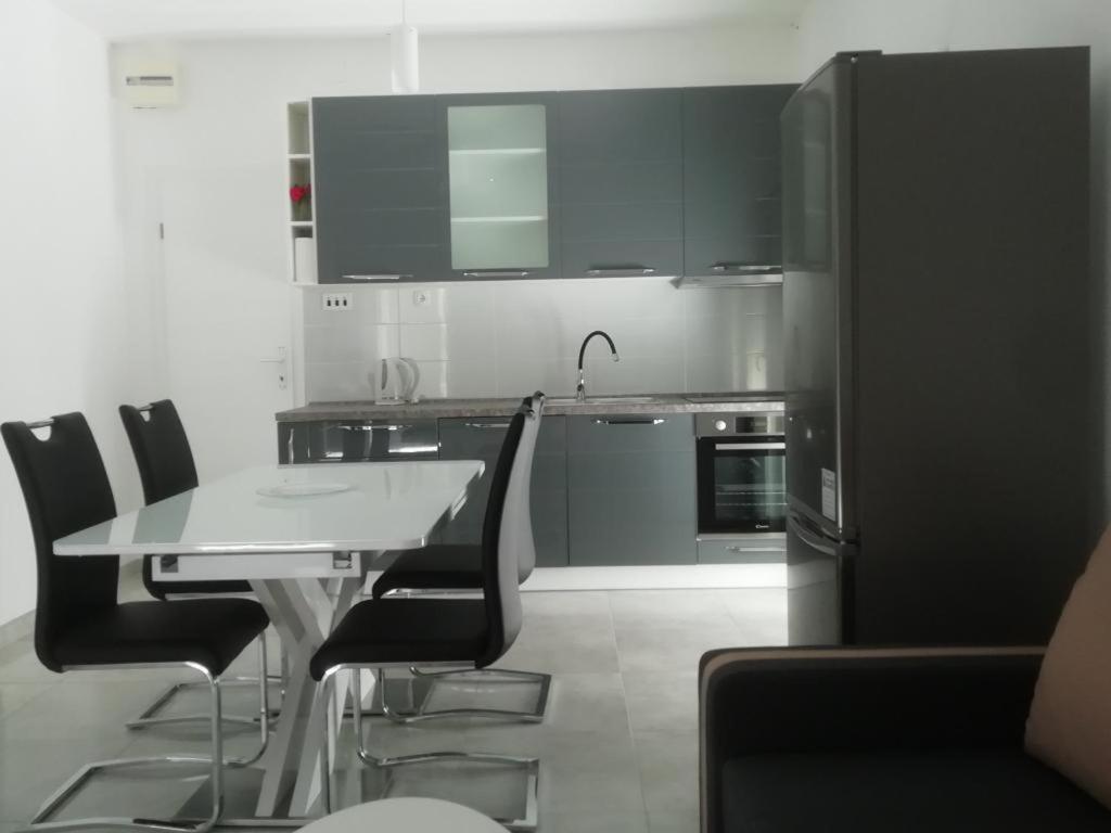 Apartment Zalo Donje Selo na Šolti Екстериор снимка