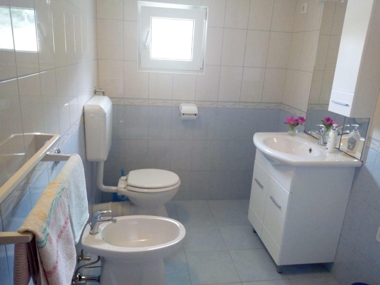 Apartment Zalo Donje Selo na Šolti Екстериор снимка